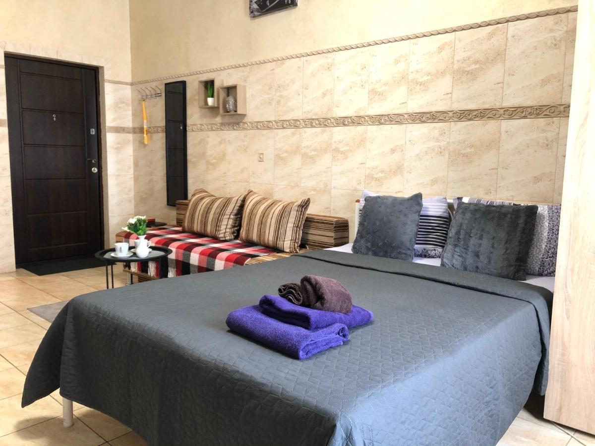 Modern Aparthotel Near Metro Pecherska Kiev Bagian luar foto