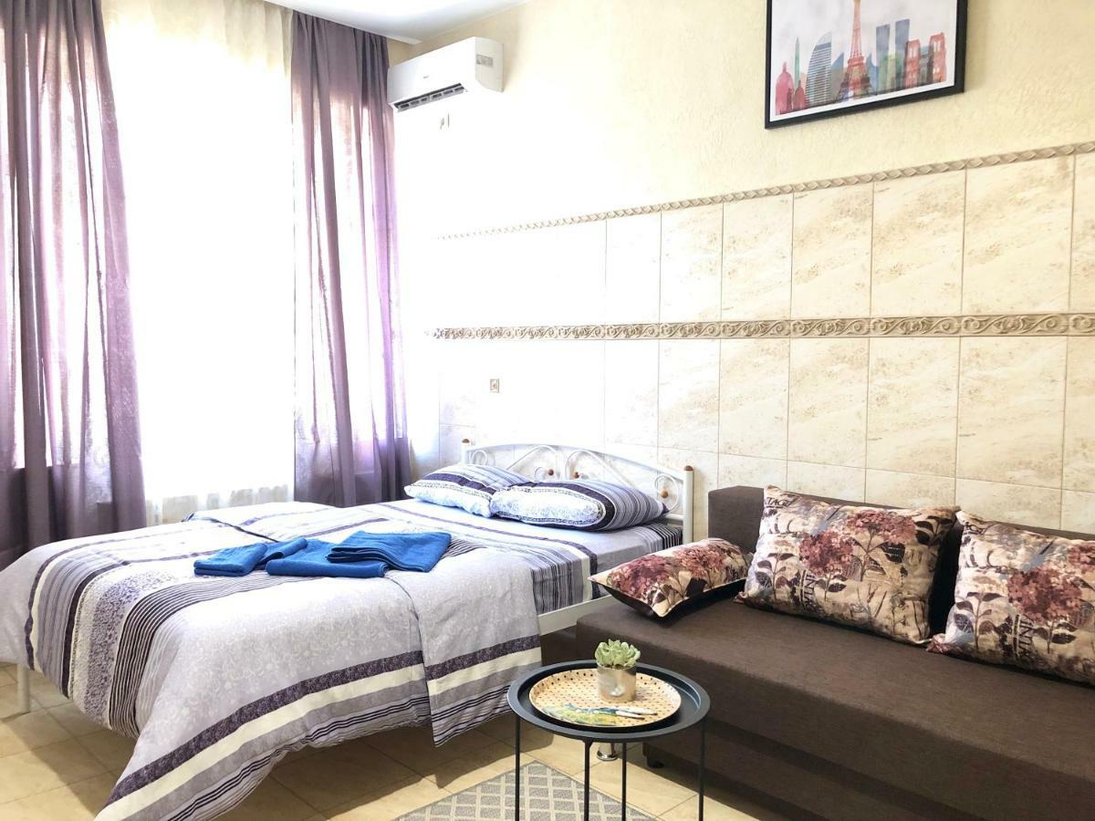 Modern Aparthotel Near Metro Pecherska Kiev Bagian luar foto